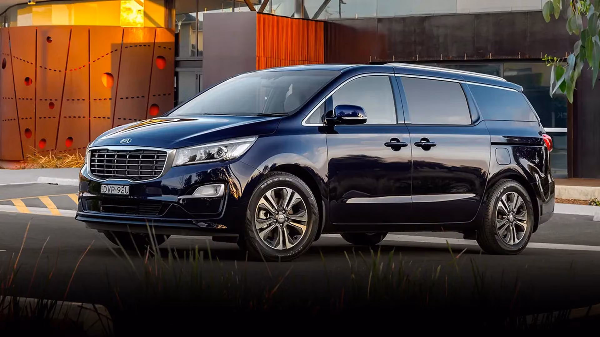 KIA GRAND CARNIVAL SXL 2019